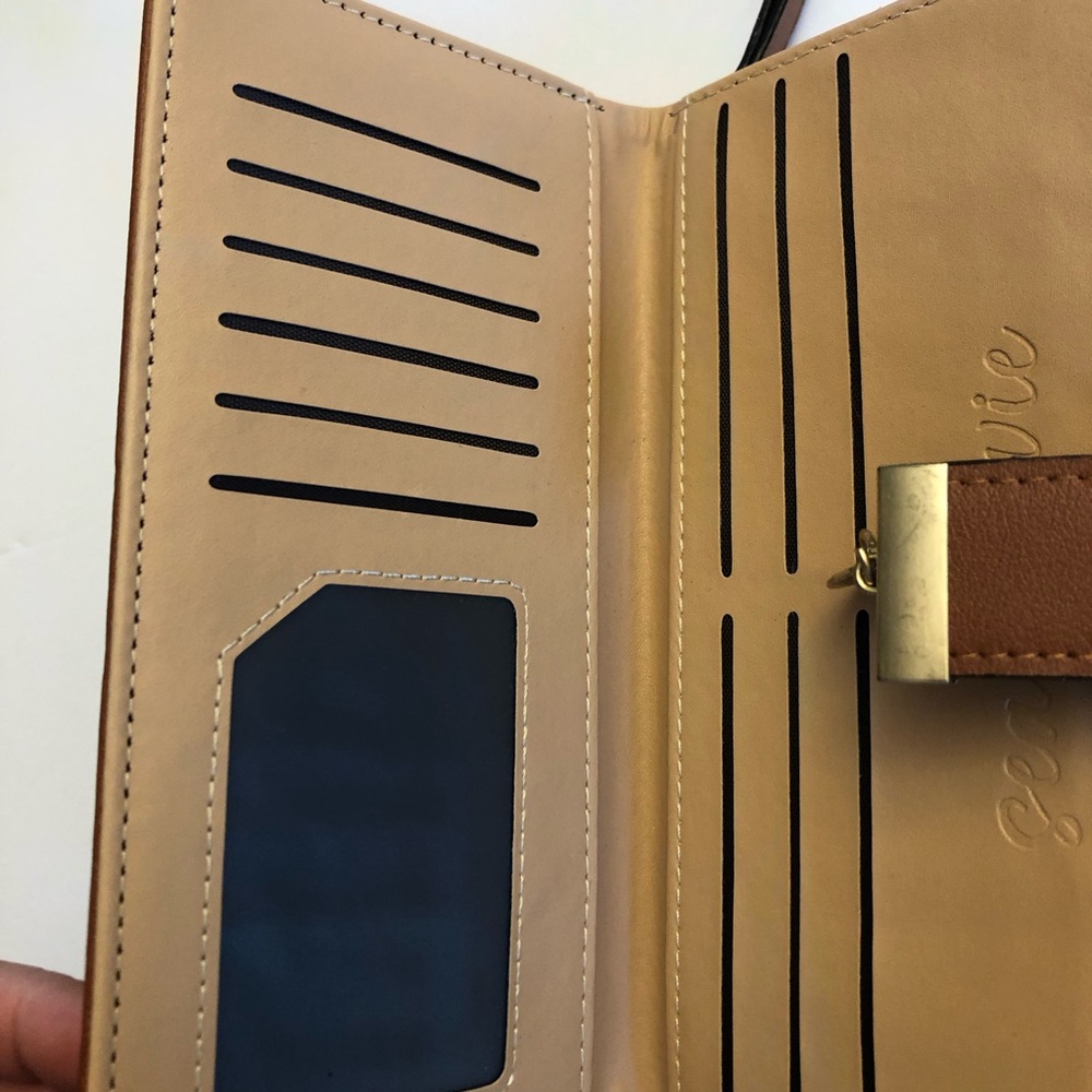 Vagabond Goods Leaf Motif Women's Wallet NEW - Picture 4 of 7